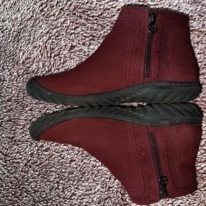 JBU Juno Women’s 10 Boots